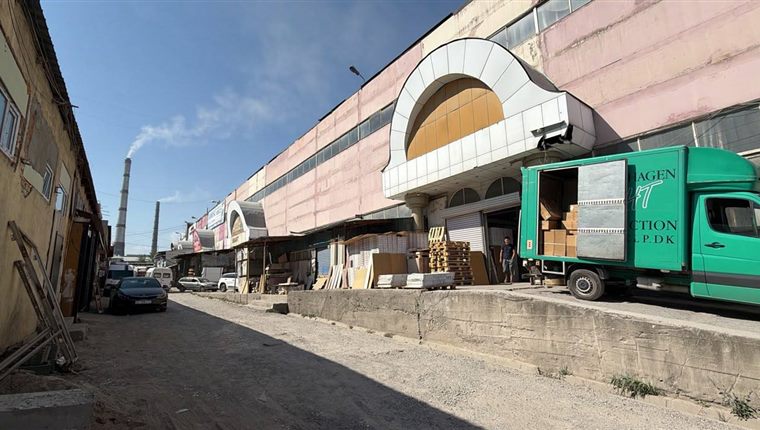 Пункт выдачи LINE CARGO в торговом центре Таатан 2 на Лермонтова